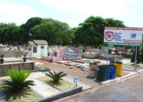 Floricultura e Cemitrio de Cianorte