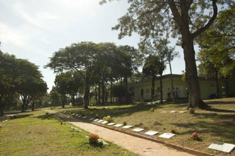 Floricultura e Cemitrio Parque das Orqudeas Marlia