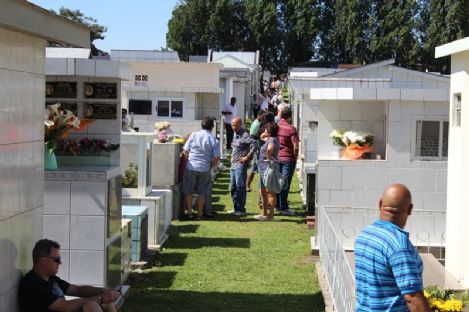 Floricultura e Cemitrio Municipal Braslia