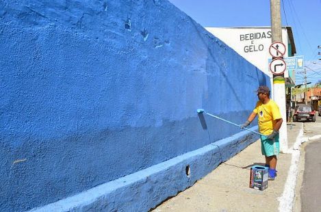 Prefeitura realiza pintura no Cemitrio
