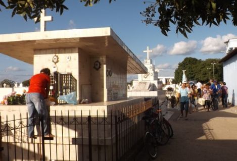 Floricultura e Cemit�rio S�o Francisco de Assis